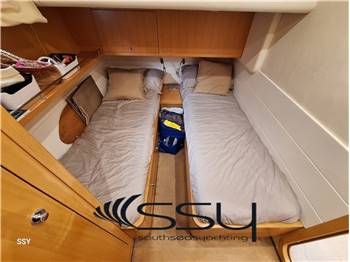 UNIESSE 48 HARD TOP