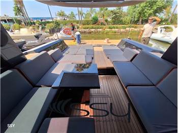 WALLY POWER 47