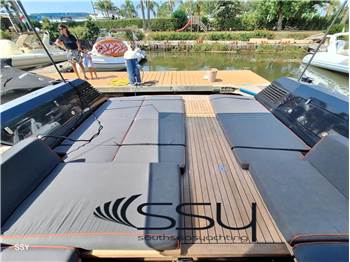 WALLY POWER 47