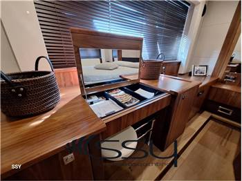 SUNSEEKER PREDATOR 64