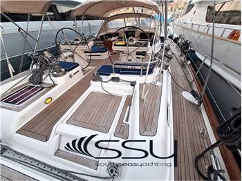 OYSTER YACHTS 82