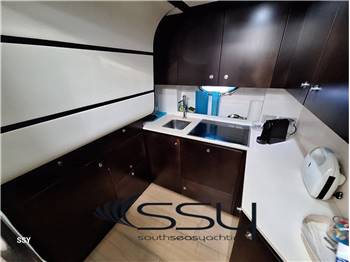 UNIESSE 48 HARD TOP
