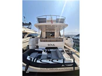 AZIMUT MAGELLANO 66