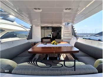 AZIMUT MAGELLANO 66