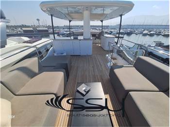 AZIMUT MAGELLANO 66