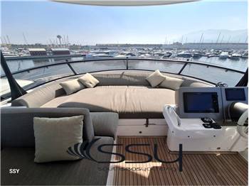 AZIMUT MAGELLANO 66