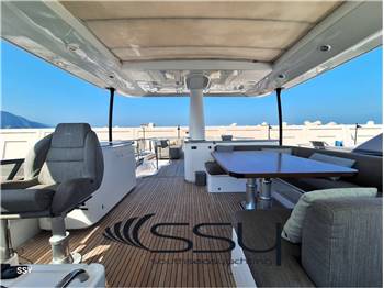 AZIMUT MAGELLANO 66