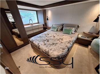 AZIMUT MAGELLANO 66