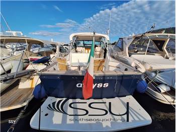 SABRELINE 36 Express Cruiser