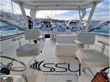 SABRELINE 36 Express Cruiser