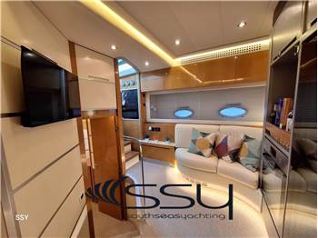 PERSHING 62 HT