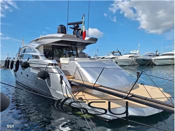 PERSHING 82 VHP