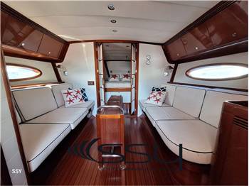 CAMPER & NICHOLSON ENDEAVOUR 42