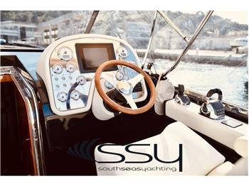 CAMPER & NICHOLSONS ENDEAVOUR 42