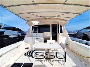 CABO YACHT 43 Flybridge
