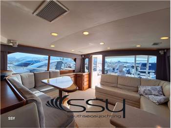 CABO YACHT 43 Flybridge