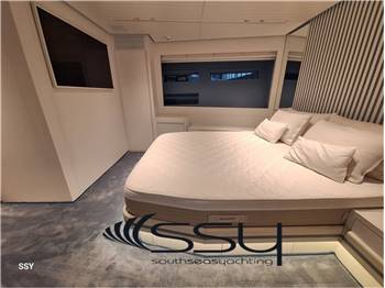 ARCADIA YACHTS SHERPA 80 XL