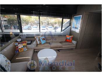 Arcadia Yachts Sherpa 80XL