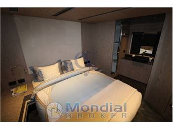 Arcadia Yachts Sherpa 80XL