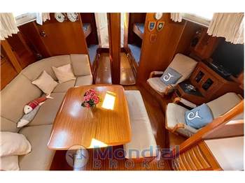 Hallberg Rassy HR 45