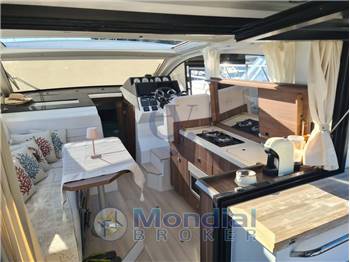 Sealine C330