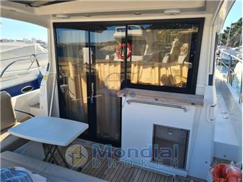 Sealine C330