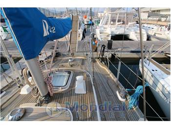 Hallberg Rassy 42