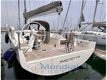 Solaris Yachts Solaris 40