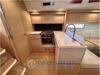 Solaris Yachts Solaris 44