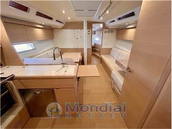 Solaris Yachts Solaris 44