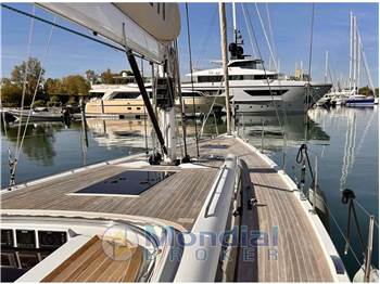 Solaris Yachts Solaris 44