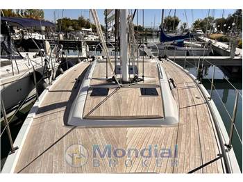 Solaris Yachts Solaris 44