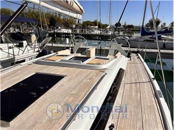 Solaris Yachts Solaris 44