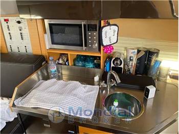 Cranchi Endurance 33