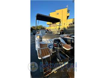 MARINELLO CABIN 650