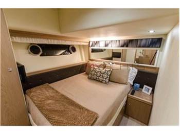 Ferretti 75 ft