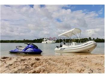 Ferretti 75 ft