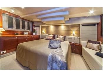 Princess Yachts 65