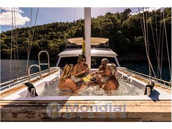 Custom Caicco di lusso 35 mt