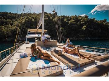 Custom Caicco di lusso 35 mt