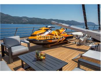 Custom Yacht a vela di lusso