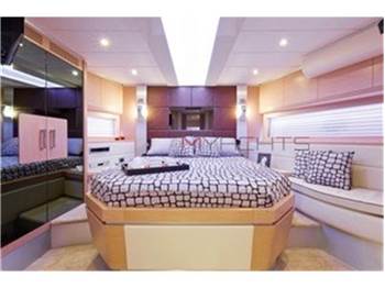 Dominator Yachts DOMINATOR 780