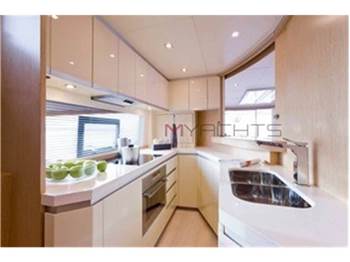Dominator Yachts DOMINATOR 780