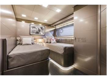 Ferretti Ferretti 92