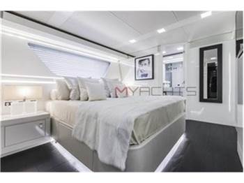 Ferretti Ferretti 92