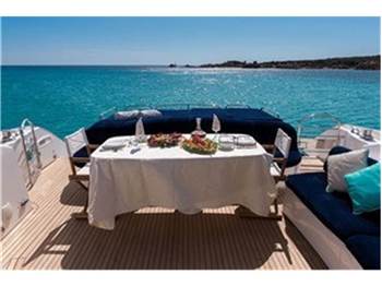 Sunseeker Predator 72