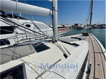 Jeanneau Yachts J54