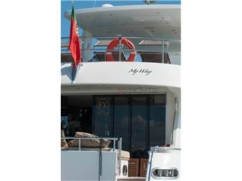 Favaro Yachts Yacht a motore 23 m con equipaggio
