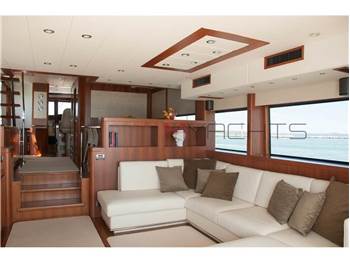 Favaro Yachts Yacht a motore 23 m con equipaggio