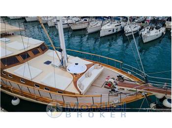 Custom Caicco 6 cabine